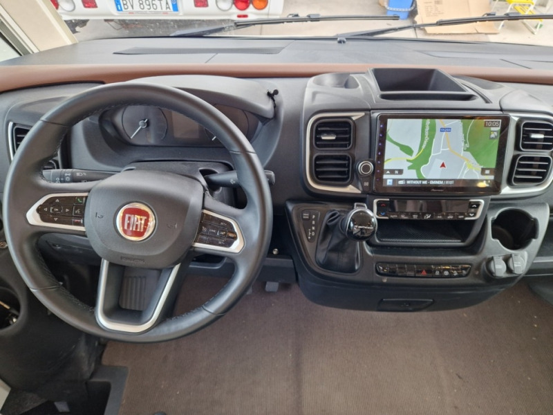 Carthago Chic C Line I 4.9 LE/L - Інтегрований автобудинок: фото 5 Carthago Chic C Line I 4.9 LE/L - Інтегрований автобудинок: фото 5
