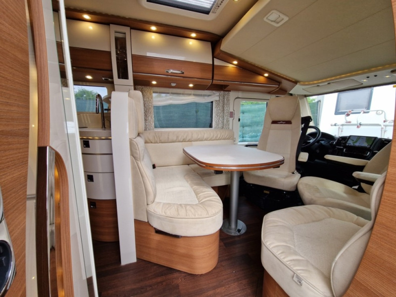 Carthago Chic C Line I 4.9 LE/L - Інтегрований автобудинок: фото 3 Carthago Chic C Line I 4.9 LE/L - Інтегрований автобудинок: фото 3