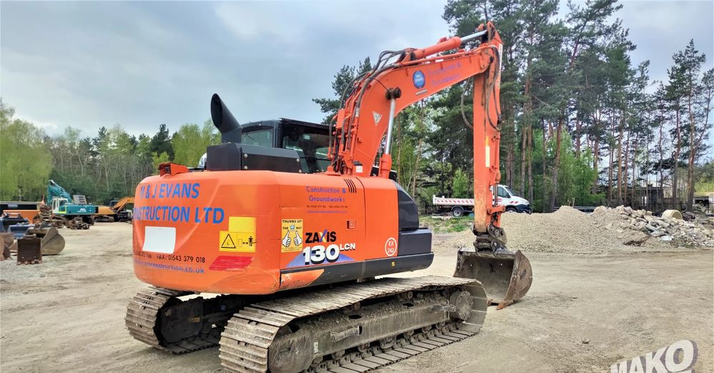 Hitachi ZX130 LCN-6 - Гусеничний екскаватор: фото 4 Hitachi ZX130 LCN-6 - Гусеничний екскаватор: фото 4