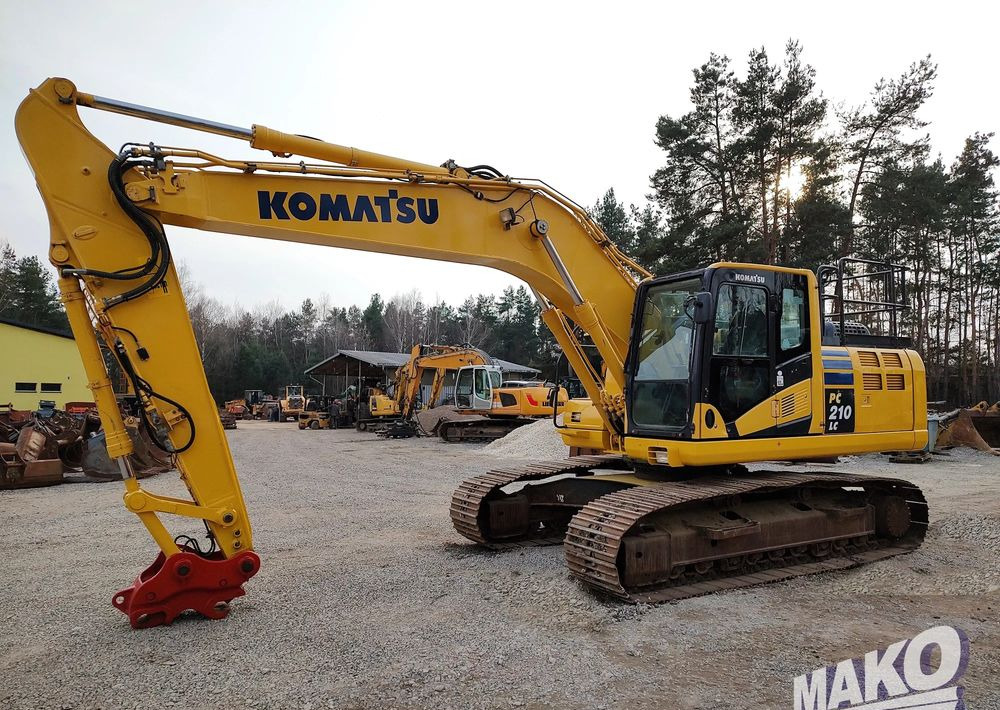 Гусеничний екскаватор Komatsu PC210 LC-10: фото 9 Гусеничний екскаватор Komatsu PC210 LC-10: фото 9