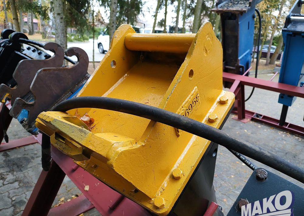 Młot hydrauliczny CAT 415kg do koparki - Навісне обладнання в категорії Будівельна техніка: фото 3 Młot hydrauliczny CAT 415kg do koparki - Навісне обладнання в категорії Будівельна техніка: фото 3