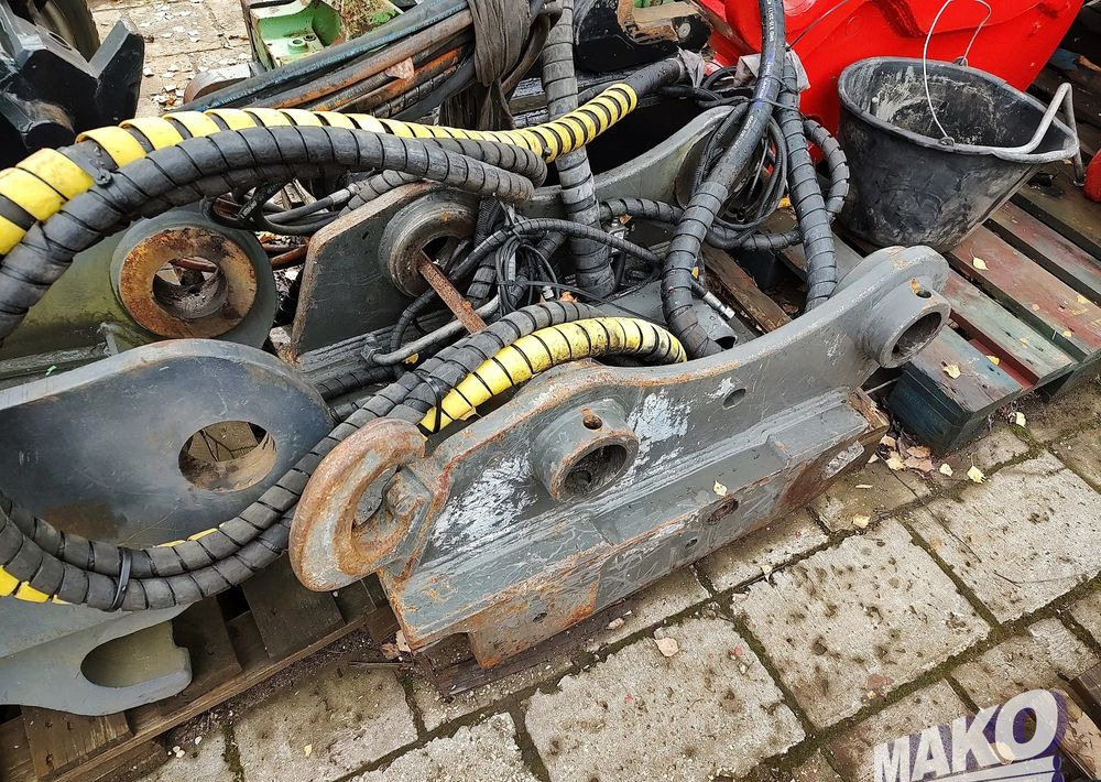 Szybkozłącze hydrauliczne OQ80 S80 OilQuick 80 - Навісне обладнання в категорії Будівельна техніка: фото 4 Szybkozłącze hydrauliczne OQ80 S80 OilQuick 80 - Навісне обладнання в категорії Будівельна техніка: фото 4