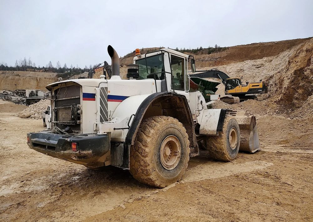 Volvo L180E - Колісний навантажувач: фото 5 Volvo L180E - Колісний навантажувач: фото 5