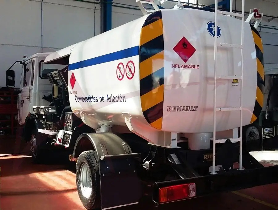 AVGAS B-100 - Вантажівка цистерна: фото 3 AVGAS B-100 - Вантажівка цистерна: фото 3