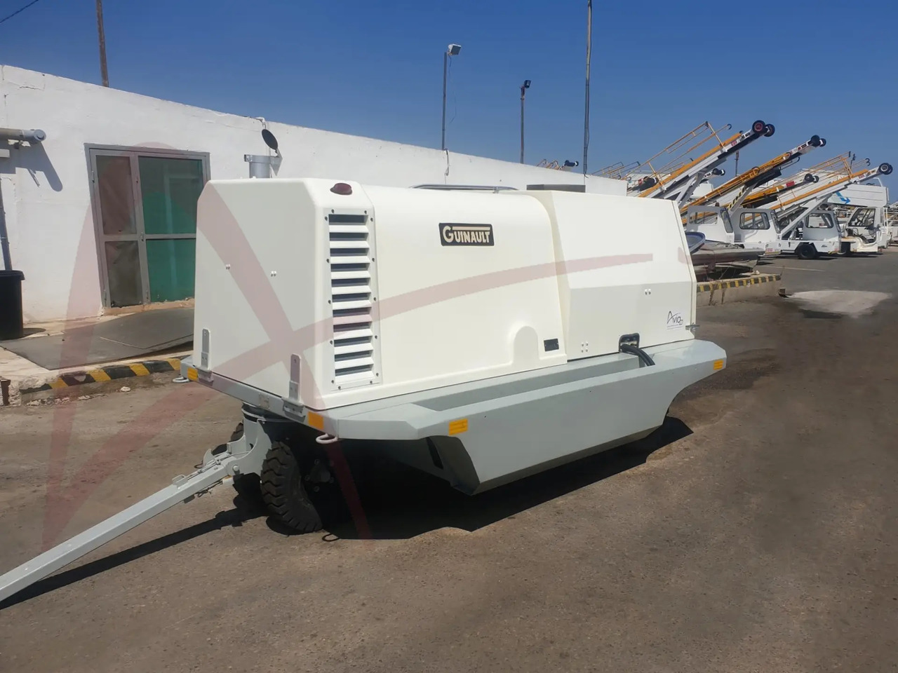 GUINAULT GA120V18D2100 - Аеродромне джерело живлення: фото 1 GUINAULT GA120V18D2100 - Аеродромне джерело живлення: фото 1