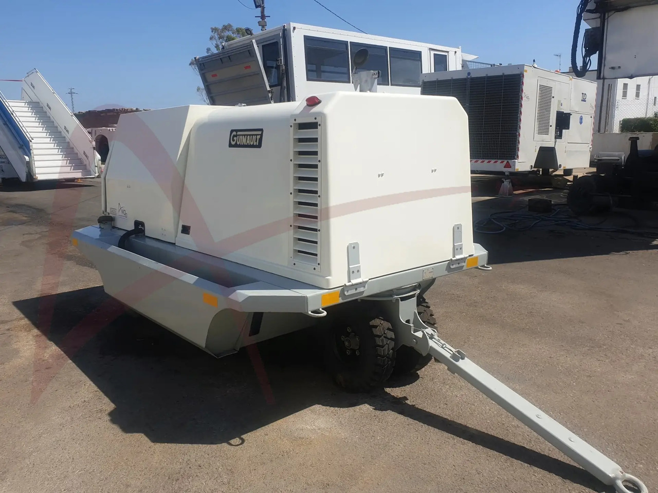 GUINAULT GA120V18D2100 - Аеродромне джерело живлення: фото 3 GUINAULT GA120V18D2100 - Аеродромне джерело живлення: фото 3