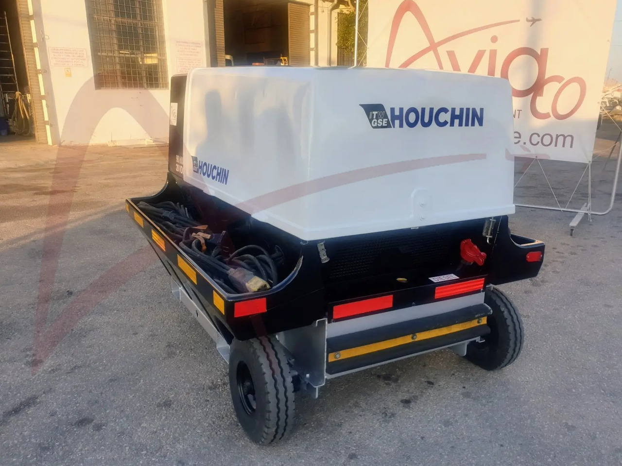 ITW GSE 4400 - Аеродромне джерело живлення: фото 2 ITW GSE 4400 - Аеродромне джерело живлення: фото 2