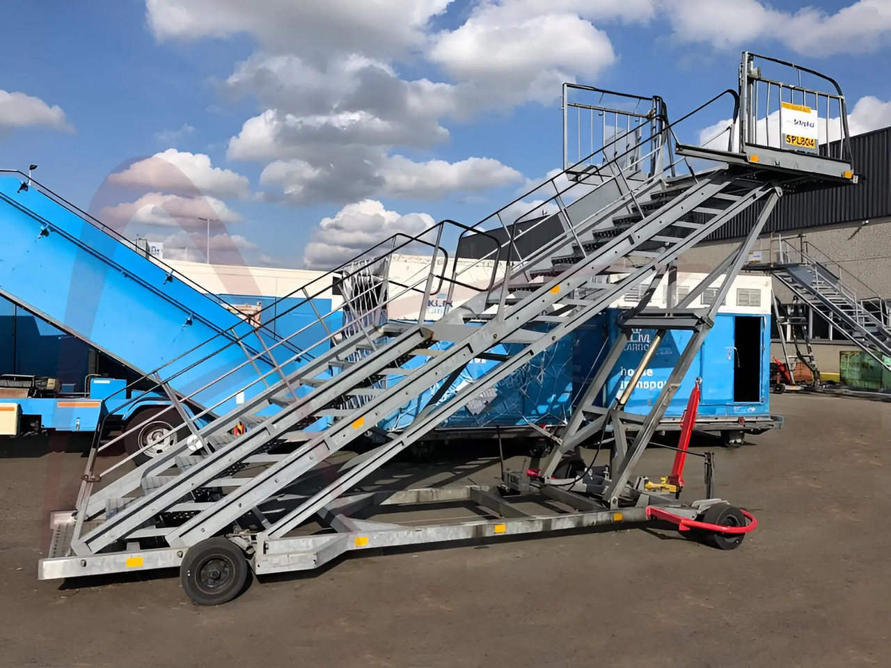 TCG CS4700 - Пасажирський трап: фото 1 TCG CS4700 - Пасажирський трап: фото 1