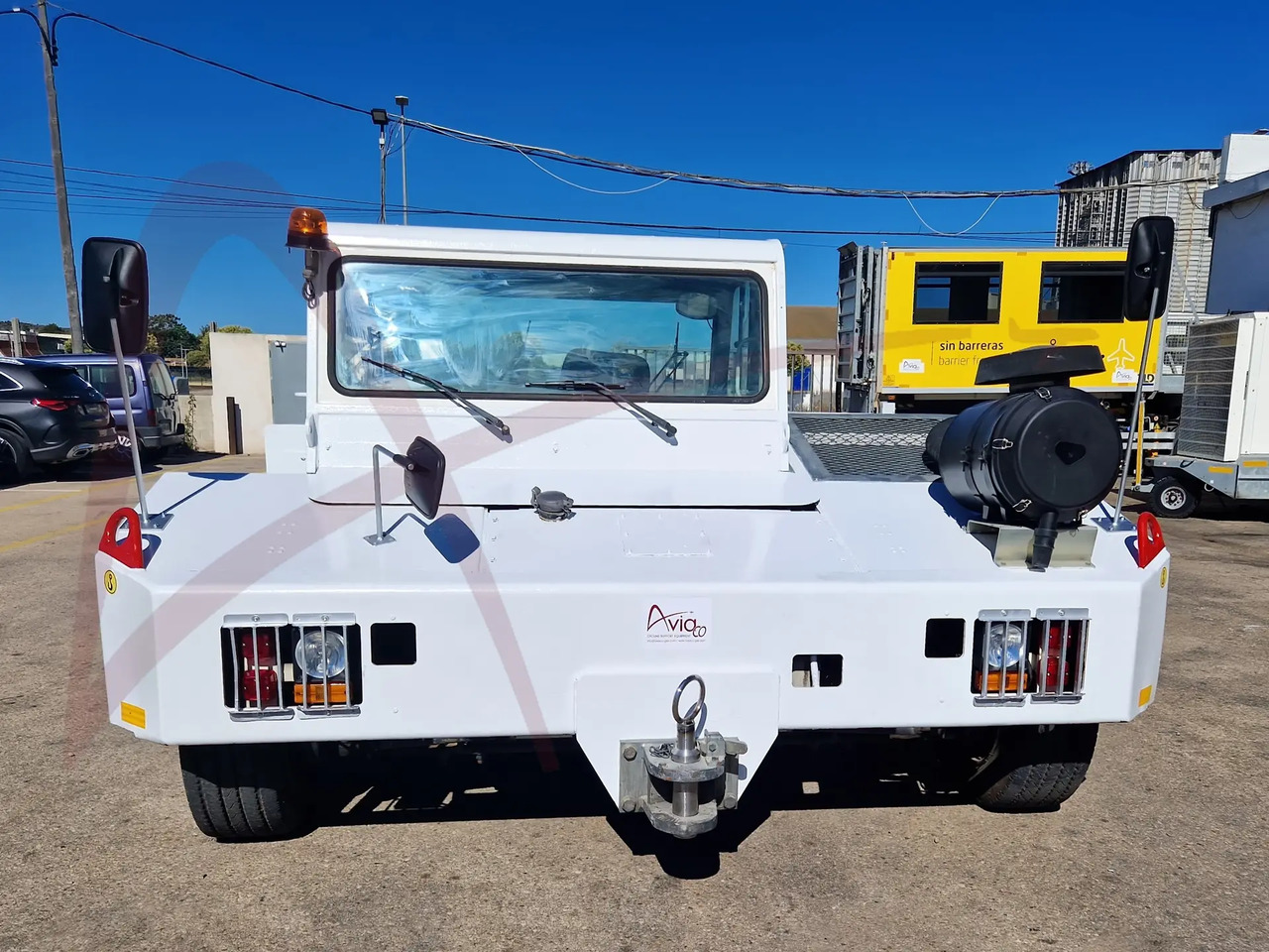 TLD TPX-200-S - Аеродромний тягач: фото 3 TLD TPX-200-S - Аеродромний тягач: фото 3