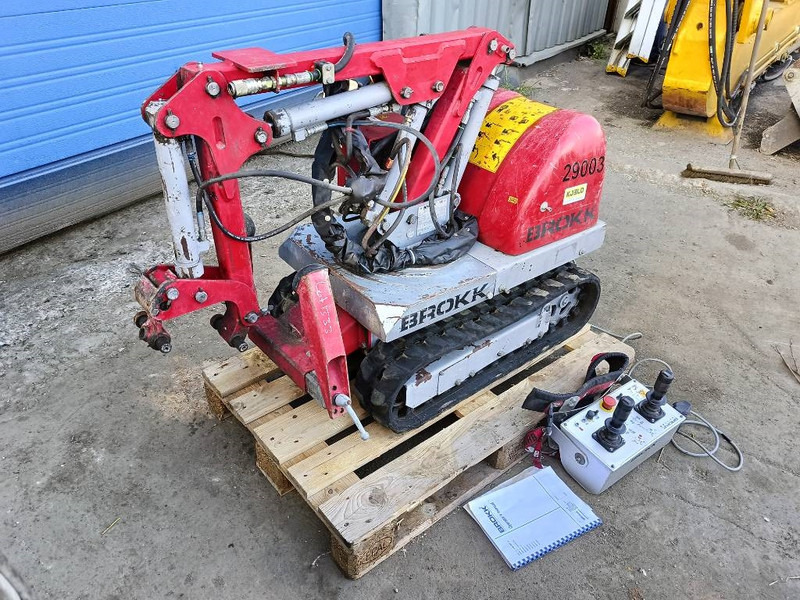 Brokk mini cut 40 demolition robot remote controlled - Гусеничний екскаватор: фото 4 Brokk mini cut 40 demolition robot remote controlled - Гусеничний екскаватор: фото 4