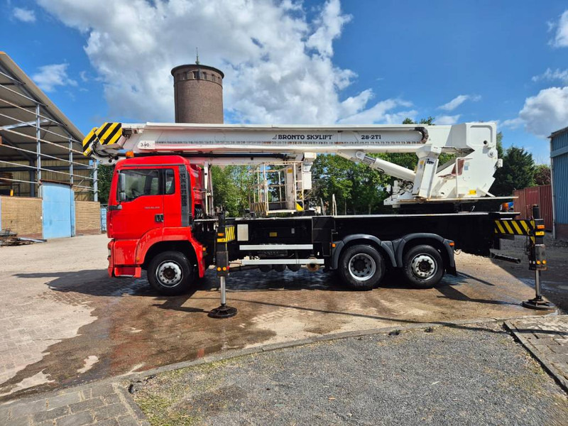 Bronto skylift 28-2T1 28 m hi lift hoogwerker MAN TGA 26. - Автовишка: фото 4 Bronto skylift 28-2T1 28 m hi lift hoogwerker MAN TGA 26. - Автовишка: фото 4