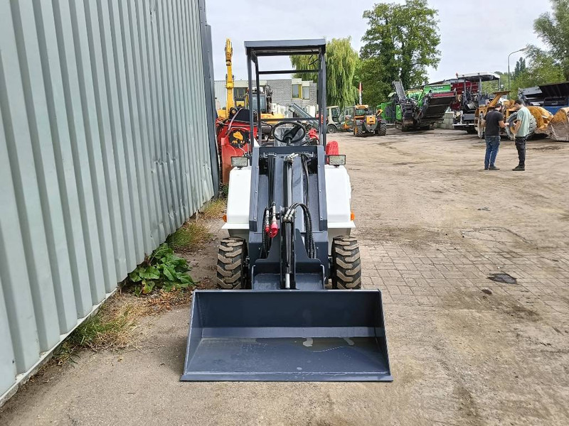 Captok CK - S30T shovel loader minishovel wiellader - Гусеничний міні-навантажувач: фото 2 Captok CK - S30T shovel loader minishovel wiellader - Гусеничний міні-навантажувач: фото 2