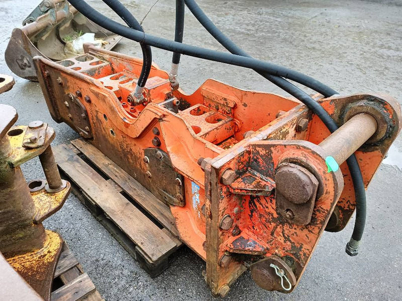 NPK E 210 GH9 hamer hammer hydraulic 18-25 ton 2000 - Гідравлічний молот в категорії Будівельна техніка: фото 5 NPK E 210 GH9 hamer hammer hydraulic 18-25 ton 2000 - Гідравлічний молот в категорії Будівельна техніка: фото 5