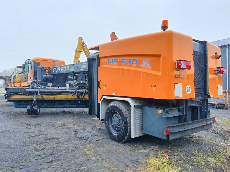 Schmidt TSJ630 man runway snow cleaning sneeuwschuif 2008 - Відвал для снігу в категорії Сільськогосподарська техніка: фото 4 Schmidt TSJ630 man runway snow cleaning sneeuwschuif 2008 - Відвал для снігу в категорії Сільськогосподарська техніка: фото 4