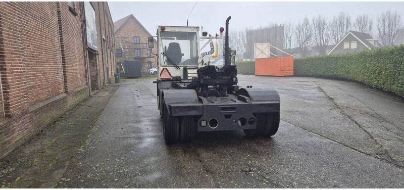 Terberg trt89 4x4 terminal trekker tractor port truck - Термінальний трактор: фото 4 Terberg trt89 4x4 terminal trekker tractor port truck - Термінальний трактор: фото 4
