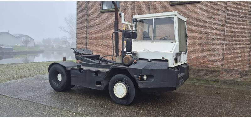 Terberg trt89 4x4 terminal trekker tractor port truck - Термінальний трактор: фото 1 Terberg trt89 4x4 terminal trekker tractor port truck - Термінальний трактор: фото 1