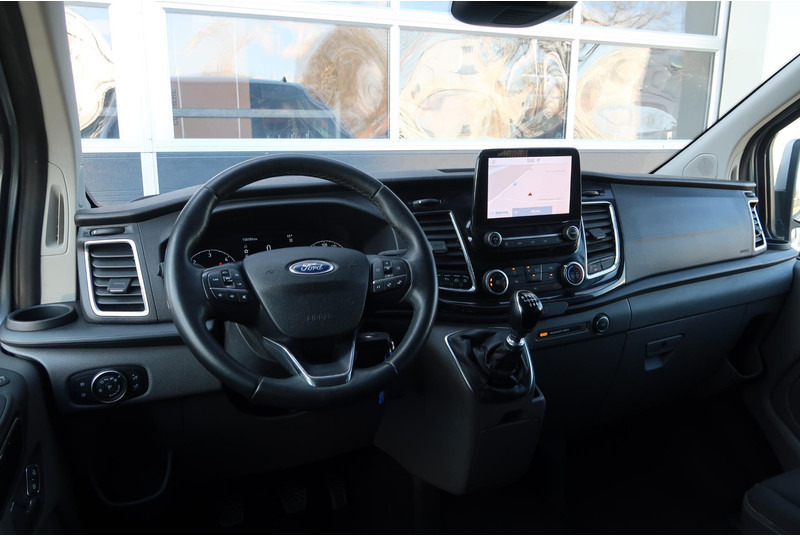 Ford Transit Custom 300 2.0 TDCI L1H1 Limited DC AUT/ LED/ CAMERA/ 2X DEUR/ CRUISE/ AIRCO/ TREKHAAK - Легковий фургон, Вантажопасажирський фургон: фото 2 Ford Transit Custom 300 2.0 TDCI L1H1 Limited DC AUT/ LED/ CAMERA/ 2X DEUR/ CRUISE/ AIRCO/ TREKHAAK - Легковий фургон, Вантажопасажирський фургон: фото 2