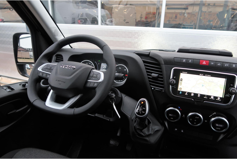 Iveco Daily 35S18HV 3.0 L2H2 BPM VRIJ/ AUT/ 2X SCHUIFDEUR/ CAMERA/ LED/ CRUISE/ CLIMA/ NAVI/ - Суцільнометалевий фургон: фото 5 Iveco Daily 35S18HV 3.0 L2H2 BPM VRIJ/ AUT/ 2X SCHUIFDEUR/ CAMERA/ LED/ CRUISE/ CLIMA/ NAVI/ - Суцільнометалевий фургон: фото 5