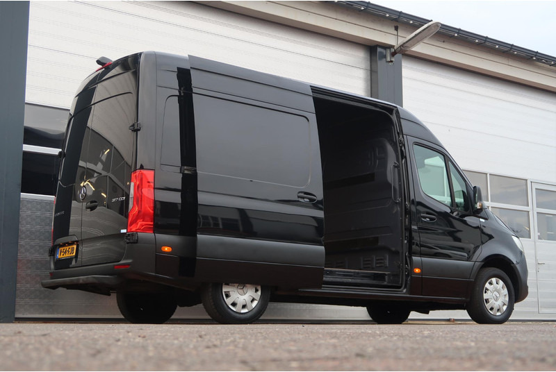 Суцільнометалевий фургон Mercedes-Benz Sprinter 317 CDI L2H2 AUT/ CAMERA/ MBUX/ CRUISE/ AIRCO: фото 9 Суцільнометалевий фургон Mercedes-Benz Sprinter 317 CDI L2H2 AUT/ CAMERA/ MBUX/ CRUISE/ AIRCO: фото 9