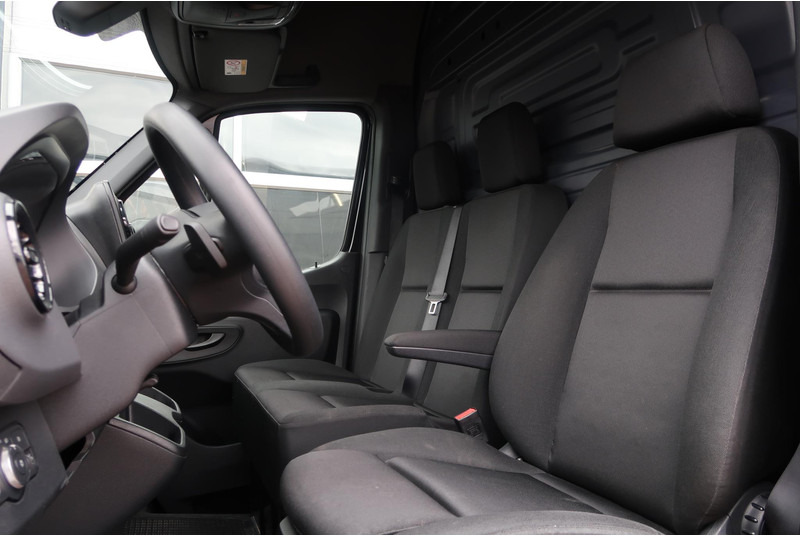 Суцільнометалевий фургон Mercedes-Benz Sprinter 317 CDI L2H2 AUT/ CAMERA/ MBUX/ CRUISE/ AIRCO: фото 13 Суцільнометалевий фургон Mercedes-Benz Sprinter 317 CDI L2H2 AUT/ CAMERA/ MBUX/ CRUISE/ AIRCO: фото 13