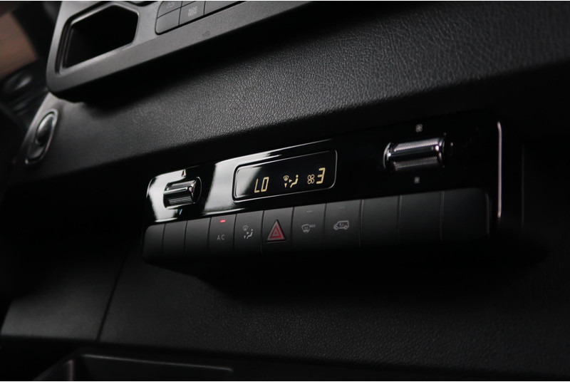 Суцільнометалевий фургон Mercedes-Benz Sprinter 317 CDI L2H2 AUT/ CAMERA/ MBUX/ CRUISE/ AIRCO: фото 6 Суцільнометалевий фургон Mercedes-Benz Sprinter 317 CDI L2H2 AUT/ CAMERA/ MBUX/ CRUISE/ AIRCO: фото 6