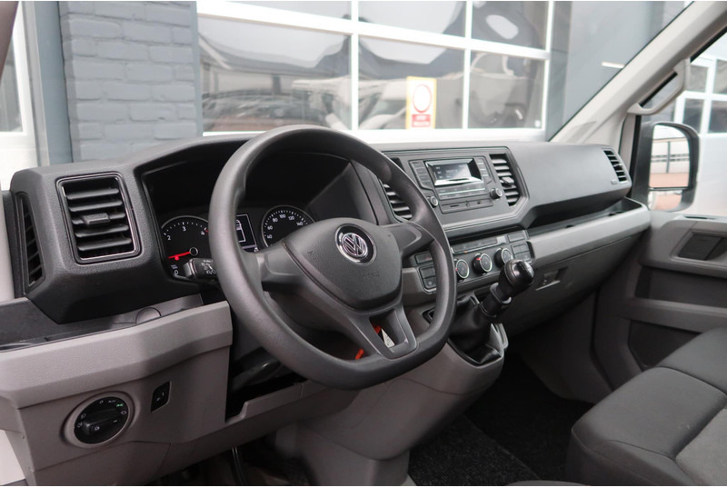 Volkswagen Crafter 35 2.0 TDI LAADKLEP/ AIRCO/ CRUISE - Суцільнометалевий фургон: фото 2 Volkswagen Crafter 35 2.0 TDI LAADKLEP/ AIRCO/ CRUISE - Суцільнометалевий фургон: фото 2