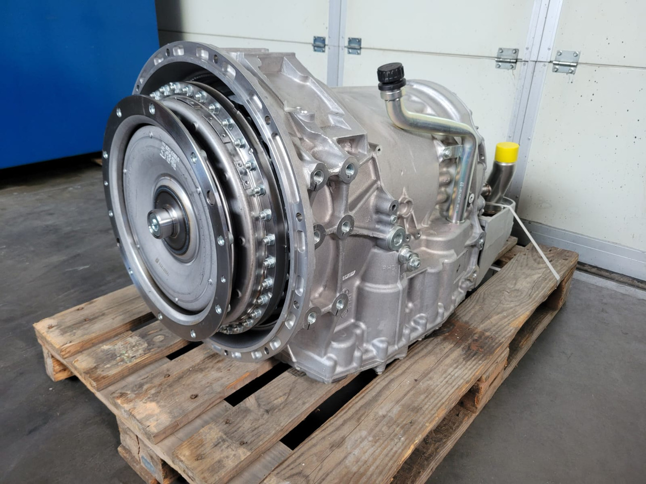ZF 6 AP 1200B - Коробка передач в категорії Автобуси: фото 1 ZF 6 AP 1200B - Коробка передач в категорії Автобуси: фото 1