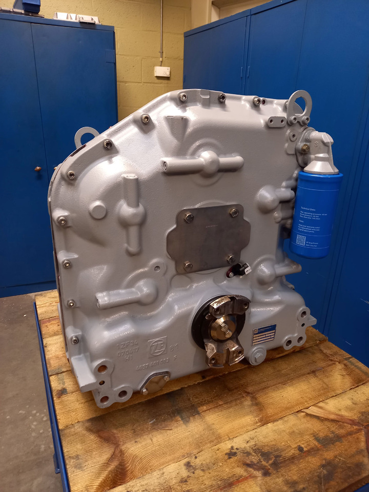 ZF WG 211 - Коробка передач в категорії Промислове обладнання: фото 3 ZF WG 211 - Коробка передач в категорії Промислове обладнання: фото 3