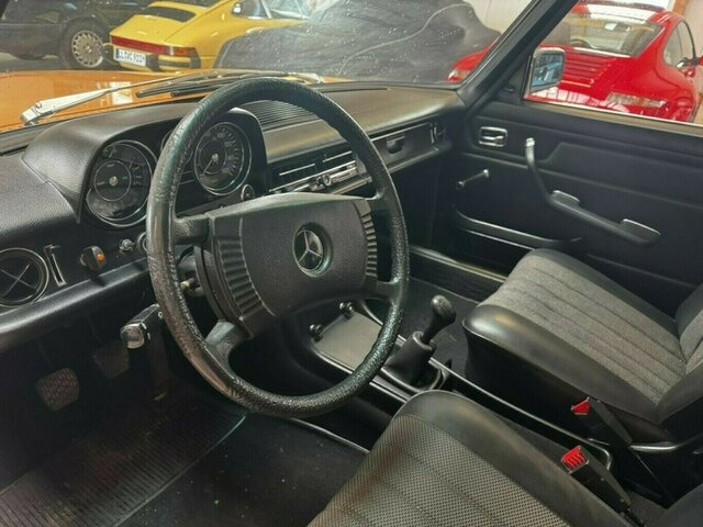 MERCEDES-BENZ 200 D/8 W115... - Седан: фото 5 MERCEDES-BENZ 200 D/8 W115... - Седан: фото 5