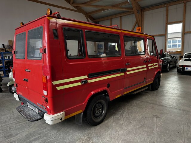 MERCEDES-BENZ T1 310 D Bremer Kombi Feuerwehr1. Hand - Легковий автомобіль: фото 3 MERCEDES-BENZ T1 310 D Bremer Kombi Feuerwehr1. Hand - Легковий автомобіль: фото 3