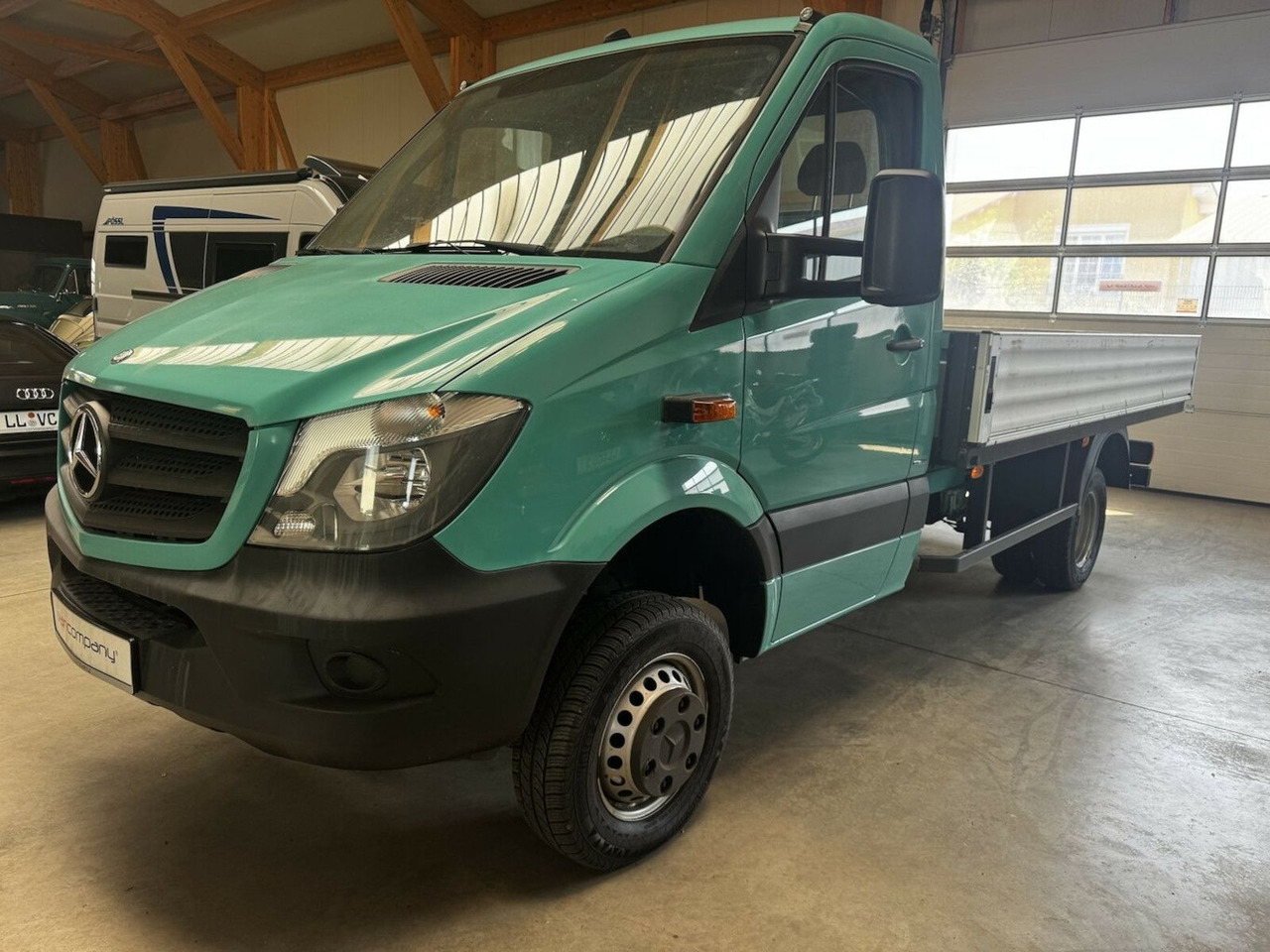 Mercedes-Benz Sprinter 513 CDI 4x4 Allrad Pritsche AHK 3.5t - Легка бортова вантажівка: фото 1 Mercedes-Benz Sprinter 513 CDI 4x4 Allrad Pritsche AHK 3.5t - Легка бортова вантажівка: фото 1