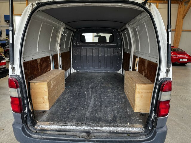 TOYOTA Hiace 2.5TD Kasten lang 4WD 4x4 - Легковий автомобіль: фото 4 TOYOTA Hiace 2.5TD Kasten lang 4WD 4x4 - Легковий автомобіль: фото 4