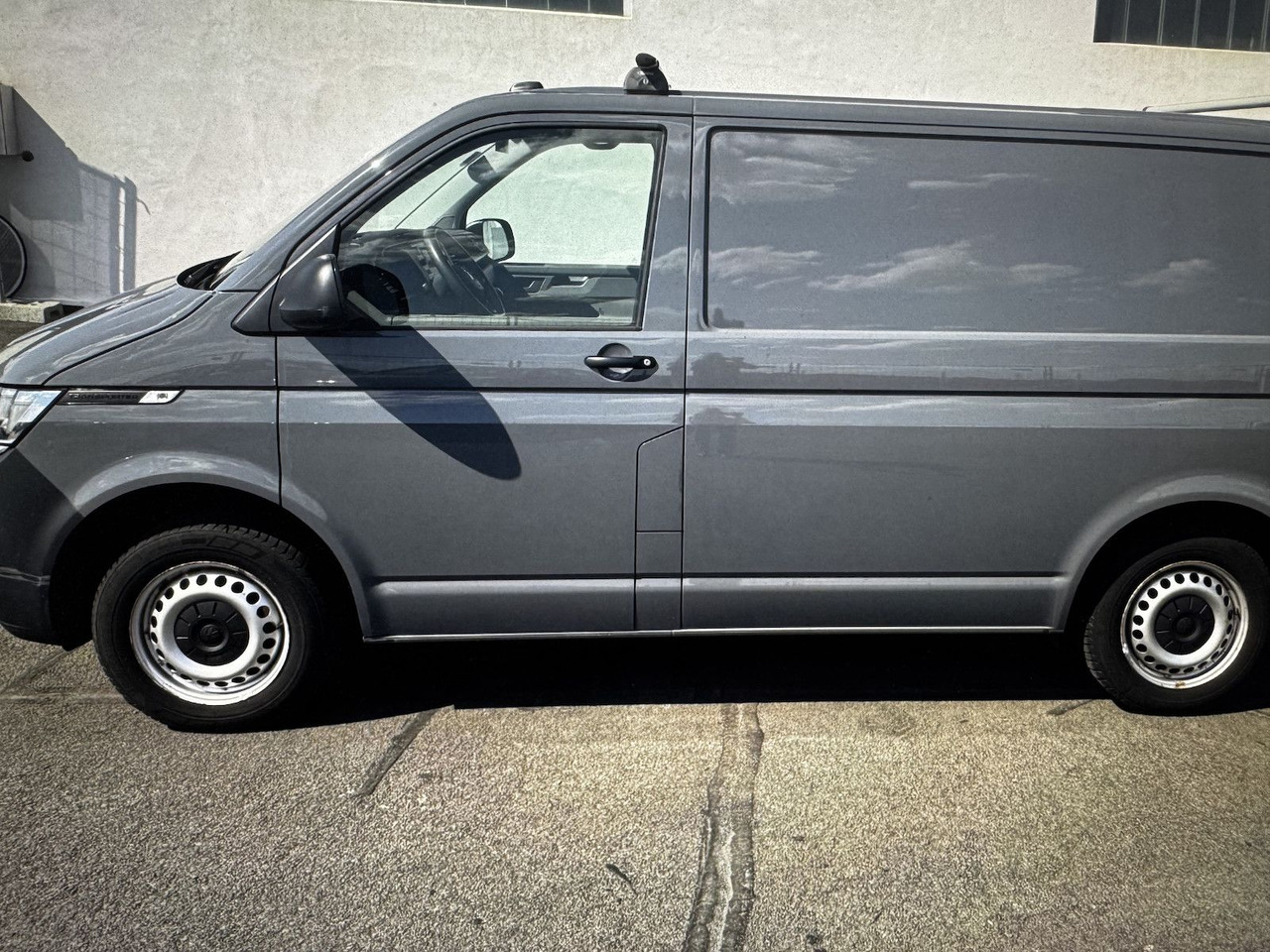 Volkswagen T6.1 Kasten 2.0 TDI 4Motion puregrey - Легковий фургон: фото 1 Volkswagen T6.1 Kasten 2.0 TDI 4Motion puregrey - Легковий фургон: фото 1
