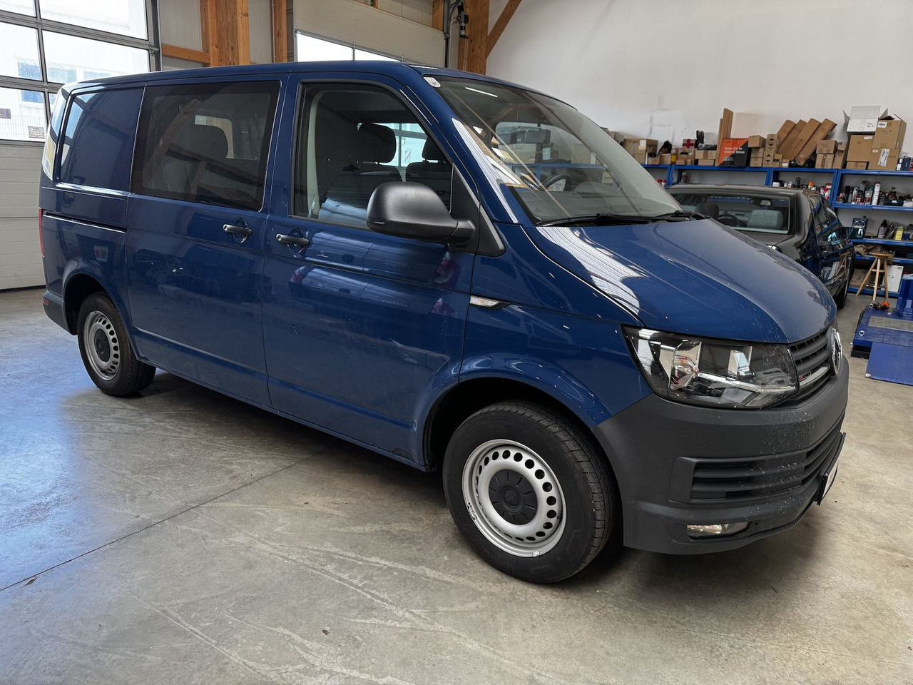 Volkswagen T6 2.0 TDI 4Motion Kasten 6-Sitzer - Легковий автомобіль: фото 1 Volkswagen T6 2.0 TDI 4Motion Kasten 6-Sitzer - Легковий автомобіль: фото 1