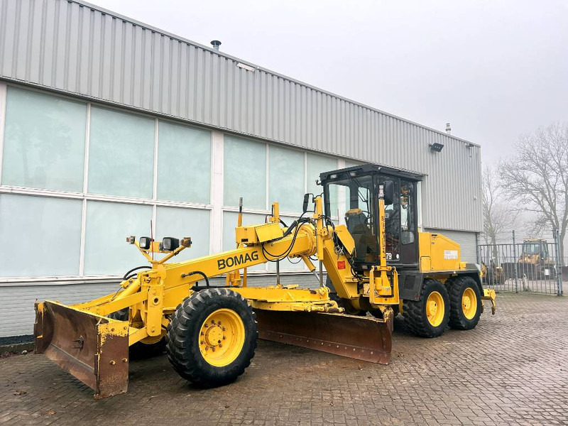 Bomag BG 160 TA WITH LASER PLANE CONTROLE SYSTEM - Грейдер: фото 2 Bomag BG 160 TA WITH LASER PLANE CONTROLE SYSTEM - Грейдер: фото 2