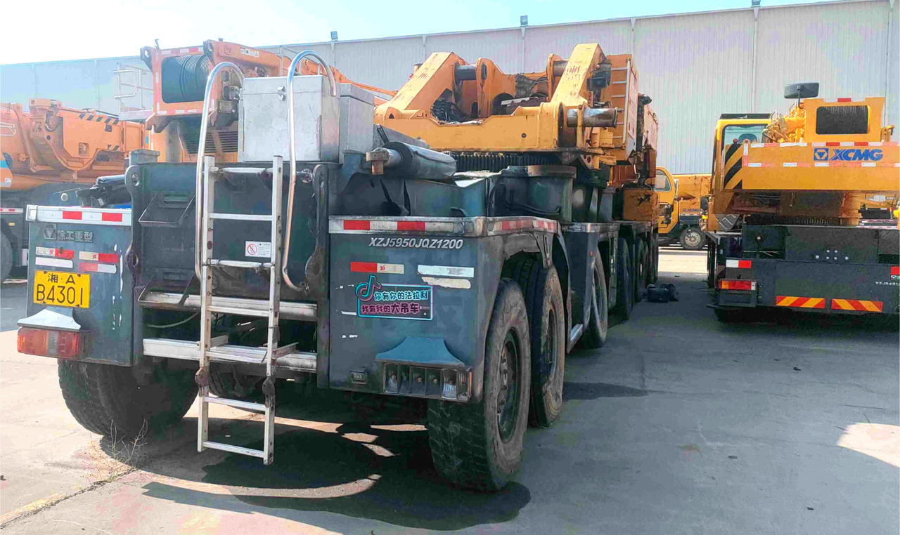 XCMG 1200ton QAY1200 used hydraulic all terrain crane - Всюдихідний кран: фото 4 XCMG 1200ton QAY1200 used hydraulic all terrain crane - Всюдихідний кран: фото 4