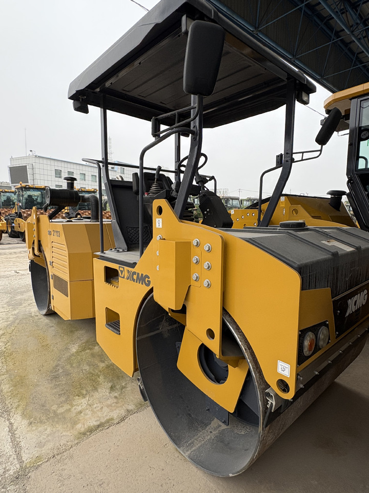XCMG 8 ton 2Y103 double drum used vibratory road roller compactor 2022 - Дорожній каток: фото 5 XCMG 8 ton 2Y103 double drum used vibratory road roller compactor 2022 - Дорожній каток: фото 5