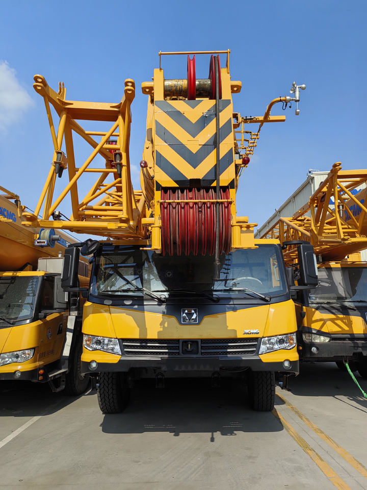 XCMG Factory Second Hand Mobile Truck Crane QAY200 200 Ton All Terrain Cranes In Good Condition - Всюдихідний кран: фото 4 XCMG Factory Second Hand Mobile Truck Crane QAY200 200 Ton All Terrain Cranes In Good Condition - Всюдихідний кран: фото 4