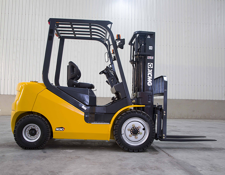 XCMG Forklift Manufacturer FD30T Hot Selling Forklift 3000kg Lift Truck Forklift Prices - Дизельний навантажувач: фото 3 XCMG Forklift Manufacturer FD30T Hot Selling Forklift 3000kg Lift Truck Forklift Prices - Дизельний навантажувач: фото 3