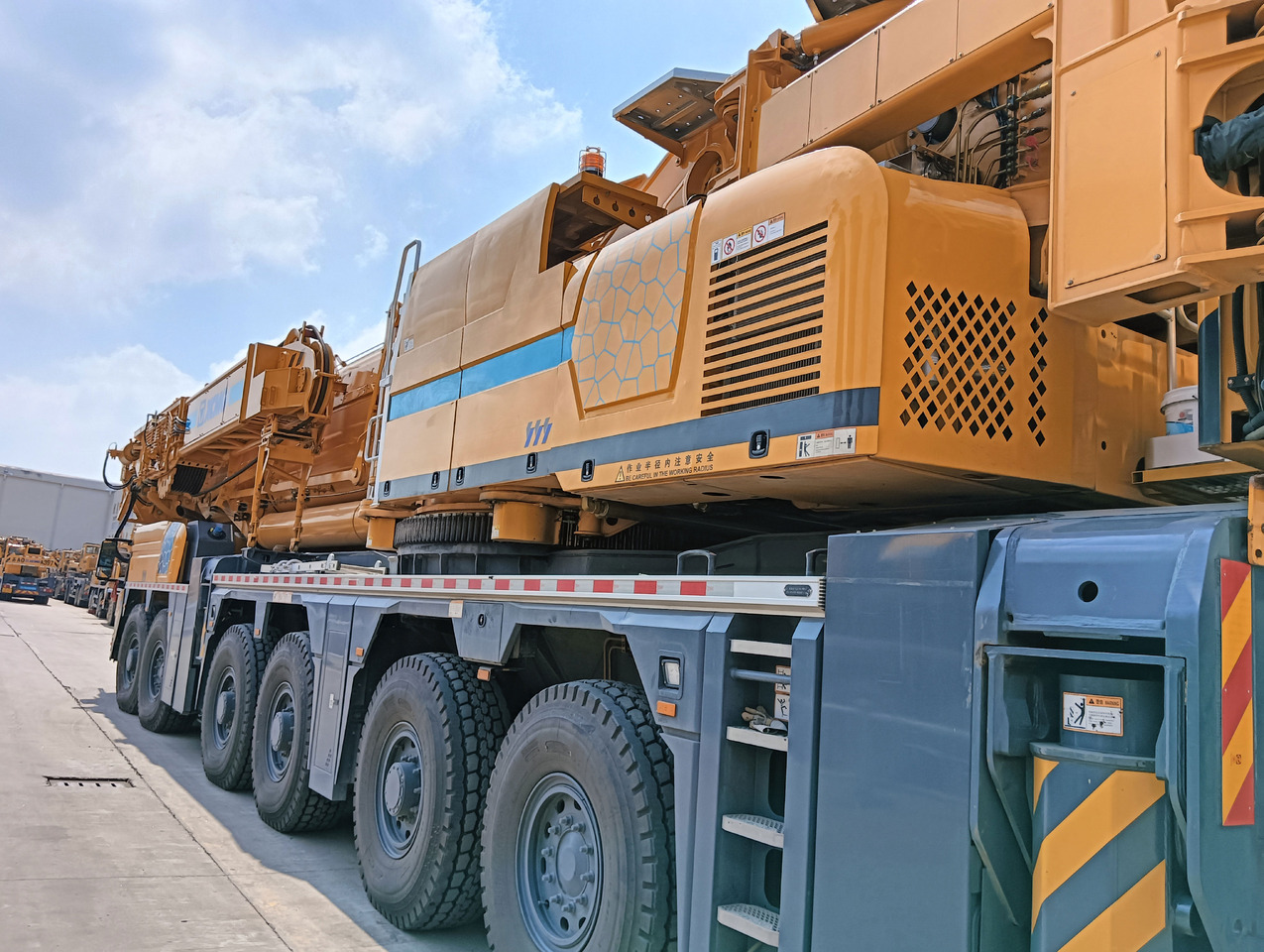 XCMG Manufacturer Second Hand Hydraulic Crane XCA600 600 Ton All Terrain Cranes Price - Всюдихідний кран: фото 5 XCMG Manufacturer Second Hand Hydraulic Crane XCA600 600 Ton All Terrain Cranes Price - Всюдихідний кран: фото 5