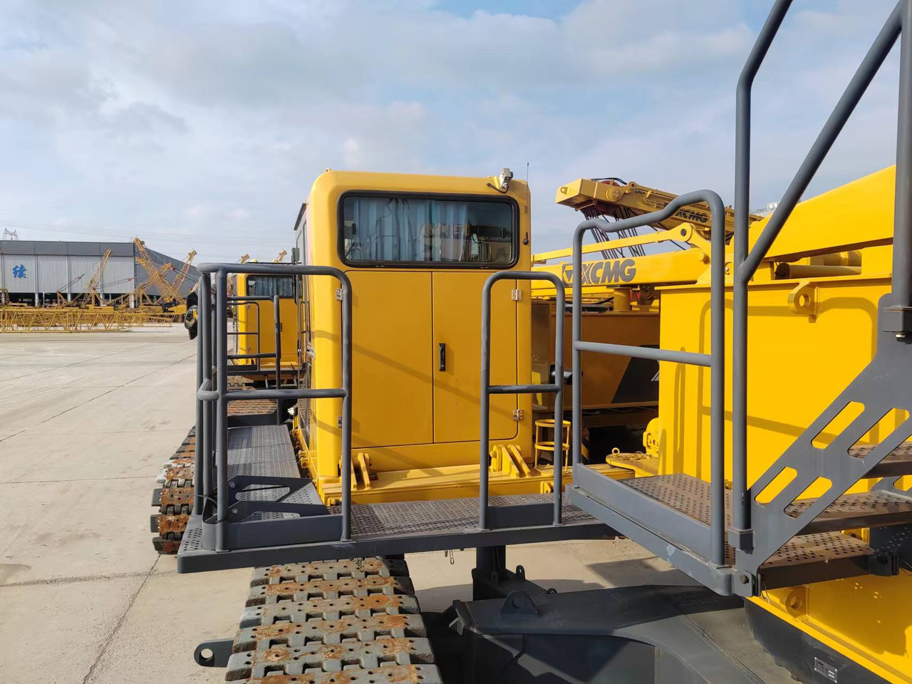 XCMG Officail Used Hydraulic Crane 130 Ton XGC130-I Mobile Crawler Crane For Sale - Гусеничний кран: фото 4 XCMG Officail Used Hydraulic Crane 130 Ton XGC130-I Mobile Crawler Crane For Sale - Гусеничний кран: фото 4