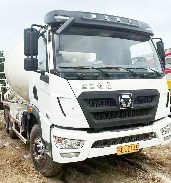 XCMG Official 2019 Year 14 Cubic Meter Second Hand Used Concrete Mixer Trucks - Автобетонозмішувач: фото 3 XCMG Official 2019 Year 14 Cubic Meter Second Hand Used Concrete Mixer Trucks - Автобетонозмішувач: фото 3