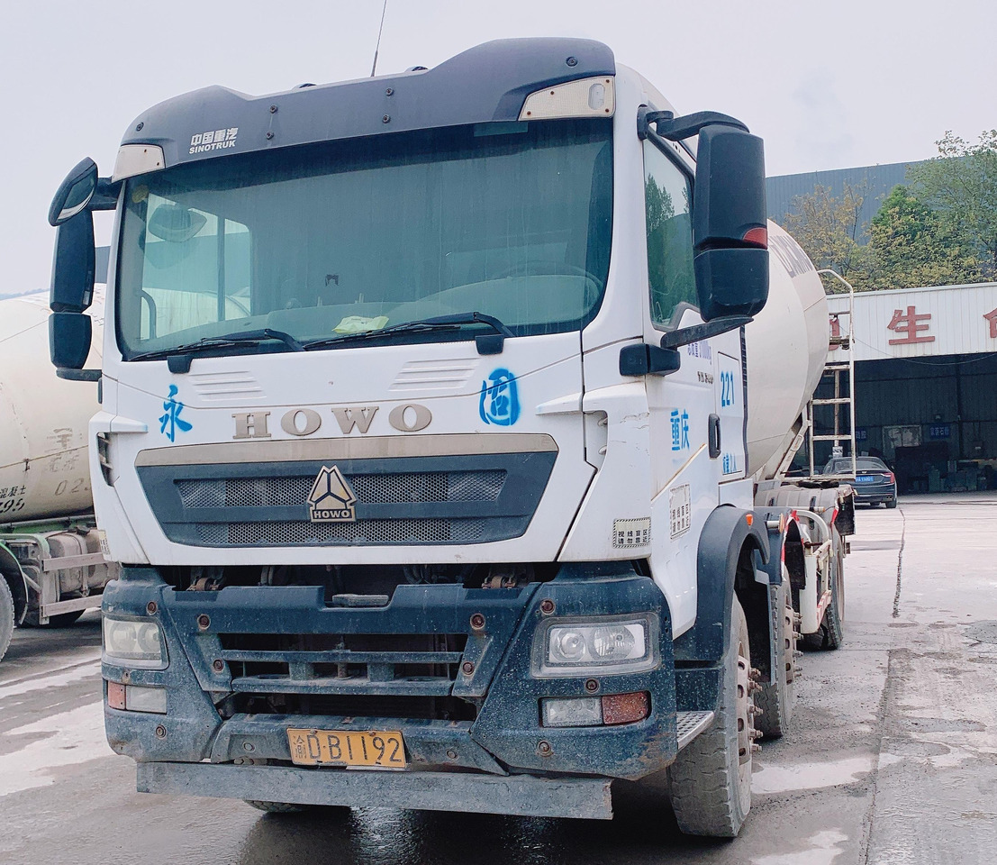 XCMG Official G4806E HOWO Cement Concrete Mixer Used 12 Cubic Meters Concrete Mixer Cement Truck - Автобетонозмішувач: фото 3 XCMG Official G4806E HOWO Cement Concrete Mixer Used 12 Cubic Meters Concrete Mixer Cement Truck - Автобетонозмішувач: фото 3