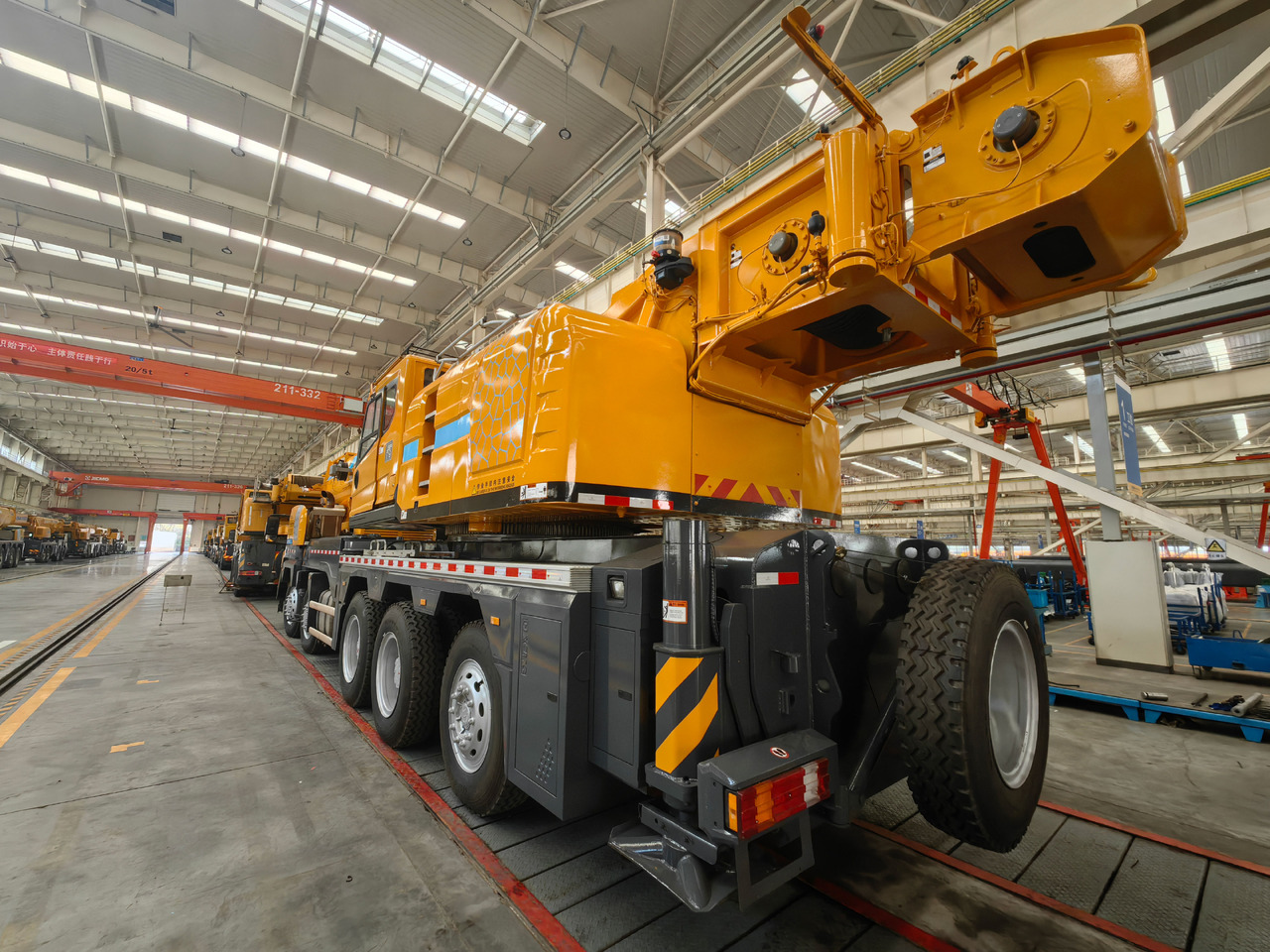 XCMG Official Mobile Crane Machine XCT110 110t Used Truck Crane For Sale - Автокран: фото 2 XCMG Official Mobile Crane Machine XCT110 110t Used Truck Crane For Sale - Автокран: фото 2