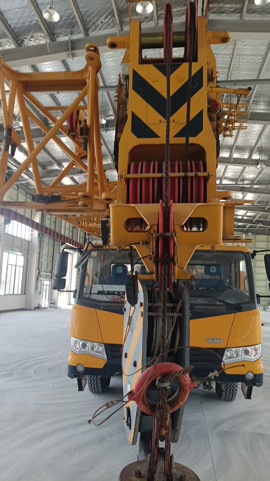 XCMG Official Second Hand 70 Ton Mobile Crane QY70K5D_1 Truck Mounted Crane - Автокран: фото 2 XCMG Official Second Hand 70 Ton Mobile Crane QY70K5D_1 Truck Mounted Crane - Автокран: фото 2