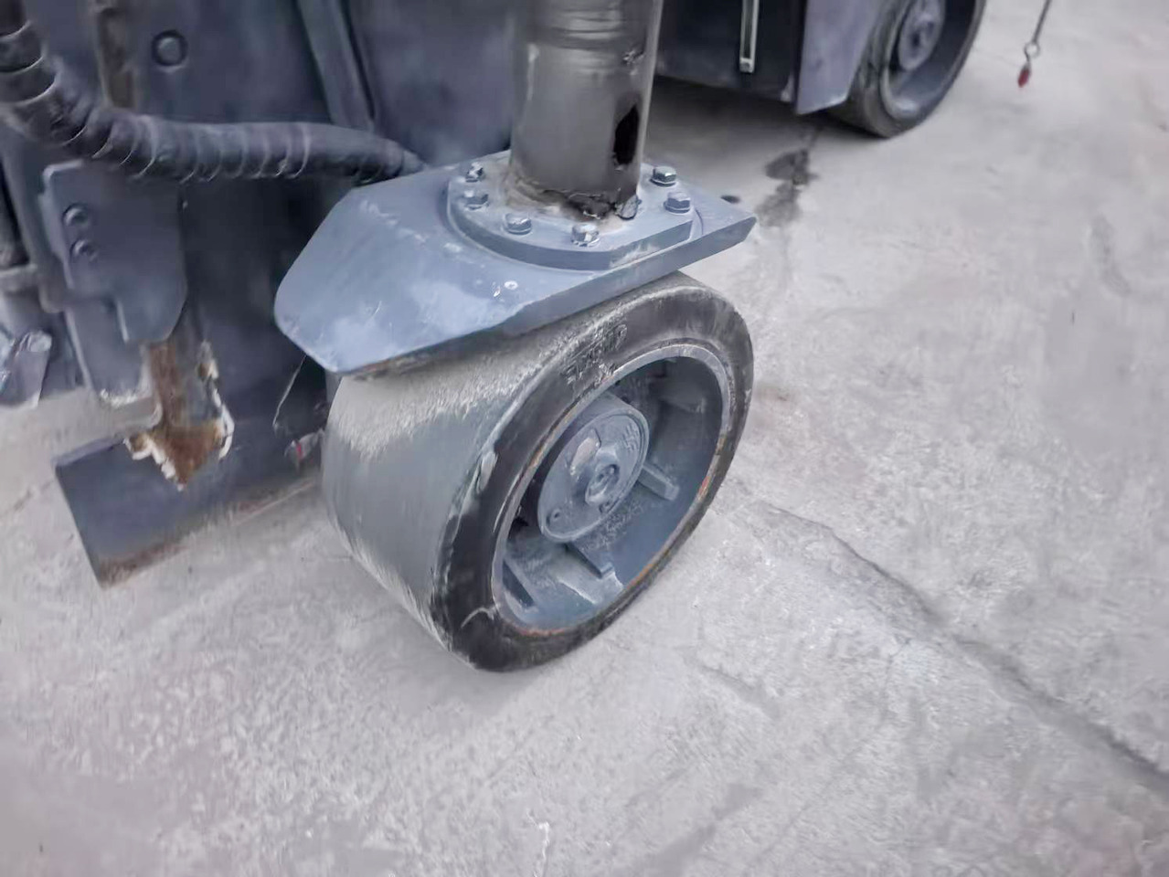 XCMG Official Second Hand Road Building Machine XM505 Small Asphalt Milling Machine For Sale - Дорожня фреза: фото 4 XCMG Official Second Hand Road Building Machine XM505 Small Asphalt Milling Machine For Sale - Дорожня фреза: фото 4
