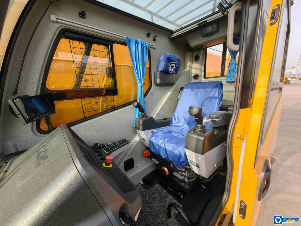 XCMG Official Used 130 Ton Mobile Crane QY130K8C Hydraulic Truck Crane Price - Автокран: фото 4 XCMG Official Used 130 Ton Mobile Crane QY130K8C Hydraulic Truck Crane Price - Автокран: фото 4