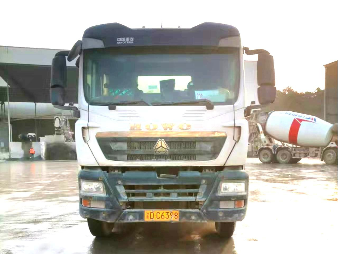 XCMG Official Used Concrete Mixer Truck G4804b 12cubic Cement Mixer Machine - Автобетонозмішувач: фото 3 XCMG Official Used Concrete Mixer Truck G4804b 12cubic Cement Mixer Machine - Автобетонозмішувач: фото 3
