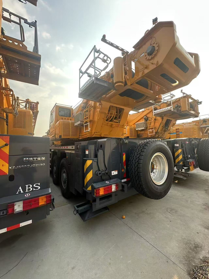 XCMG Official Used Mobile Hydraulic Truck Cranes XCA180L8C All Terrain Cranes Price - Всюдихідний кран: фото 4 XCMG Official Used Mobile Hydraulic Truck Cranes XCA180L8C All Terrain Cranes Price - Всюдихідний кран: фото 4