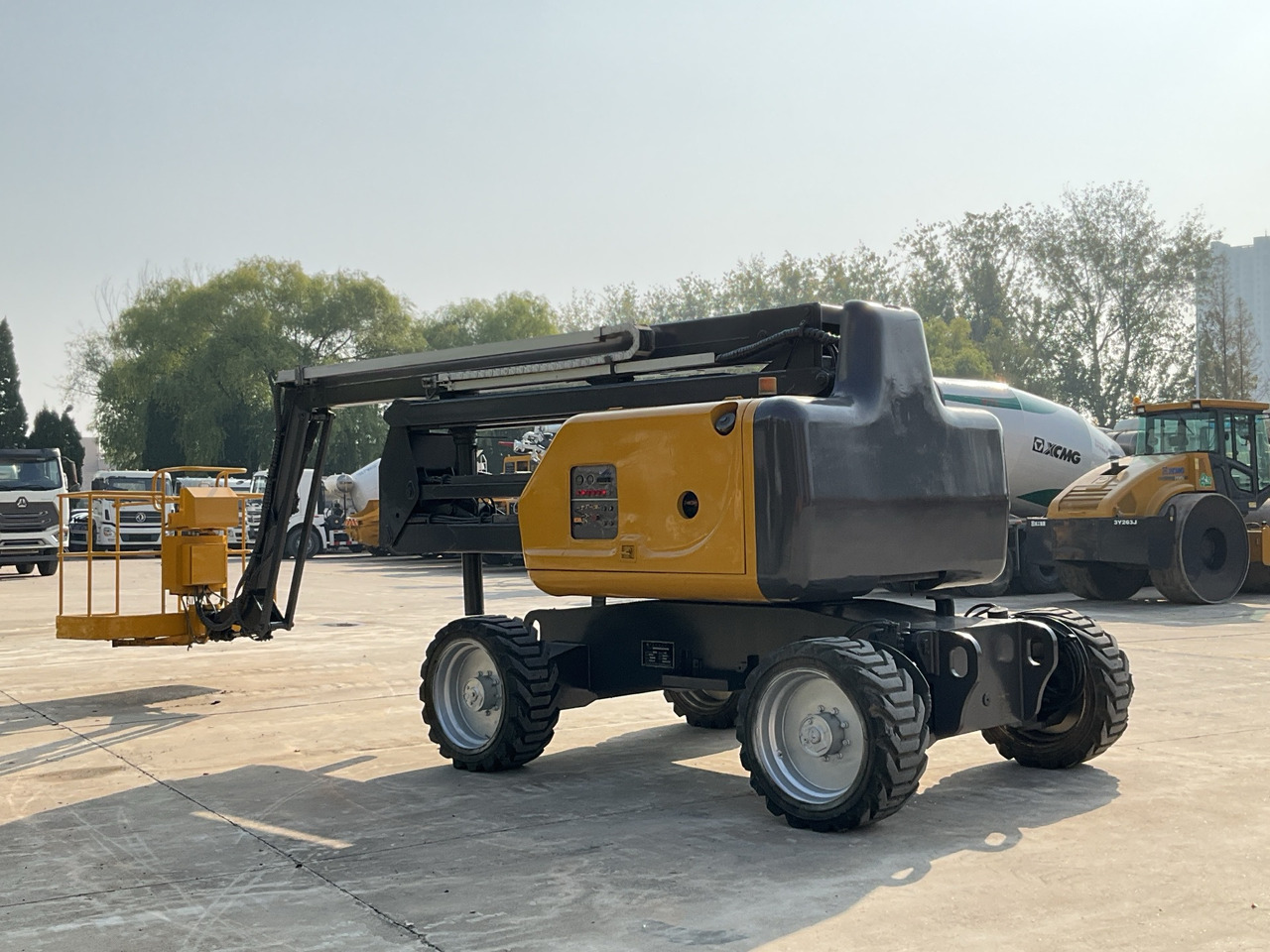 XCMG Official Used Self Propelled Boom Lift GTBZ18 18m Cherry Picker Price List - Колінчастий підйомник: фото 3 XCMG Official Used Self Propelled Boom Lift GTBZ18 18m Cherry Picker Price List - Колінчастий підйомник: фото 3